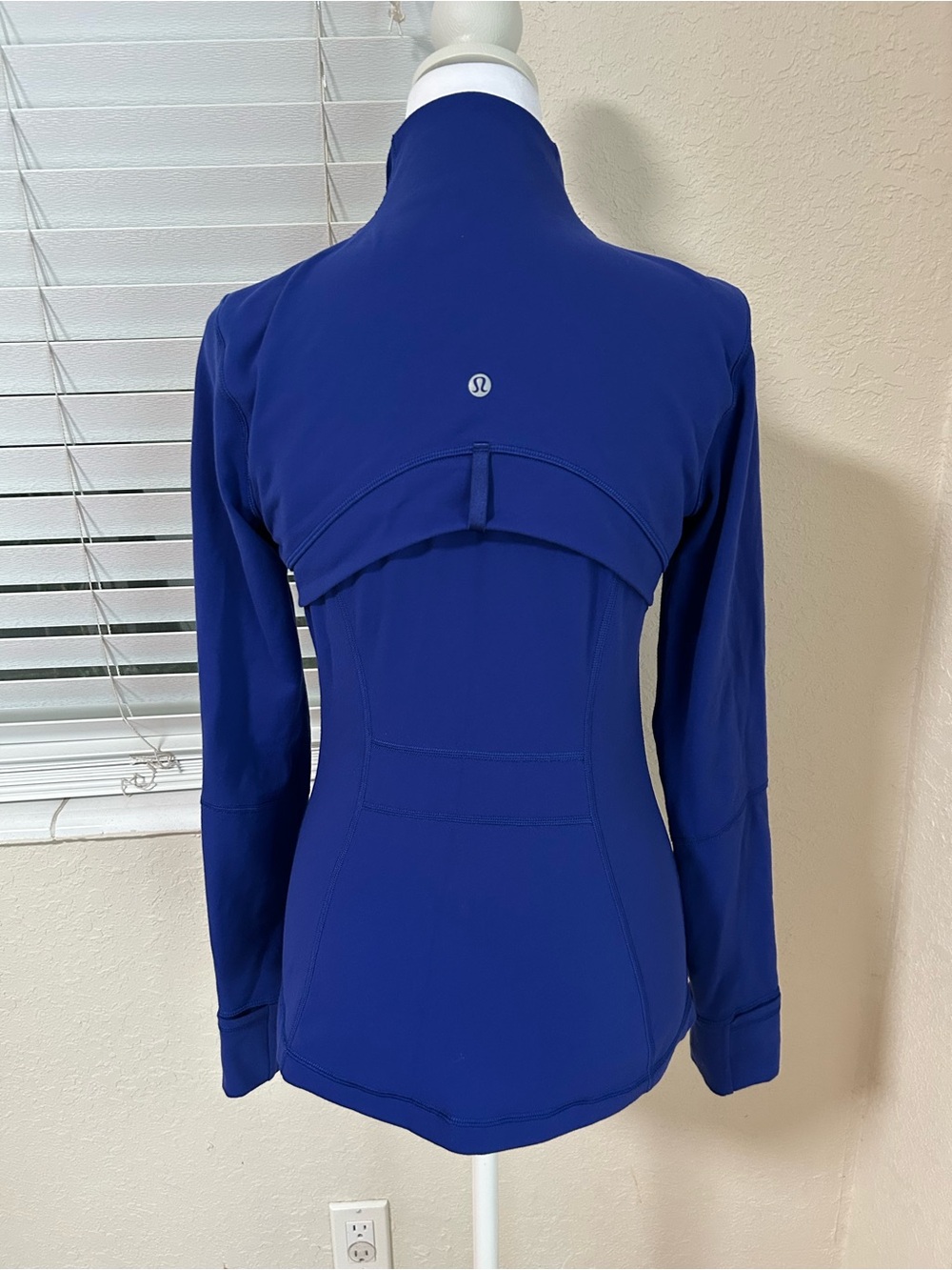 lululemon athletica 🍋 Deep Blue Define jacket - Picture 4 of 6